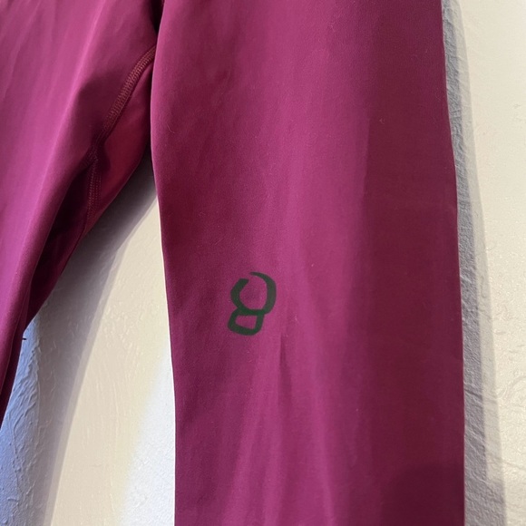 Lululemon Dashing Purple Ace Spot Magenta Run Inspire Crop II Leggings size 4 - Picture 8 of 8